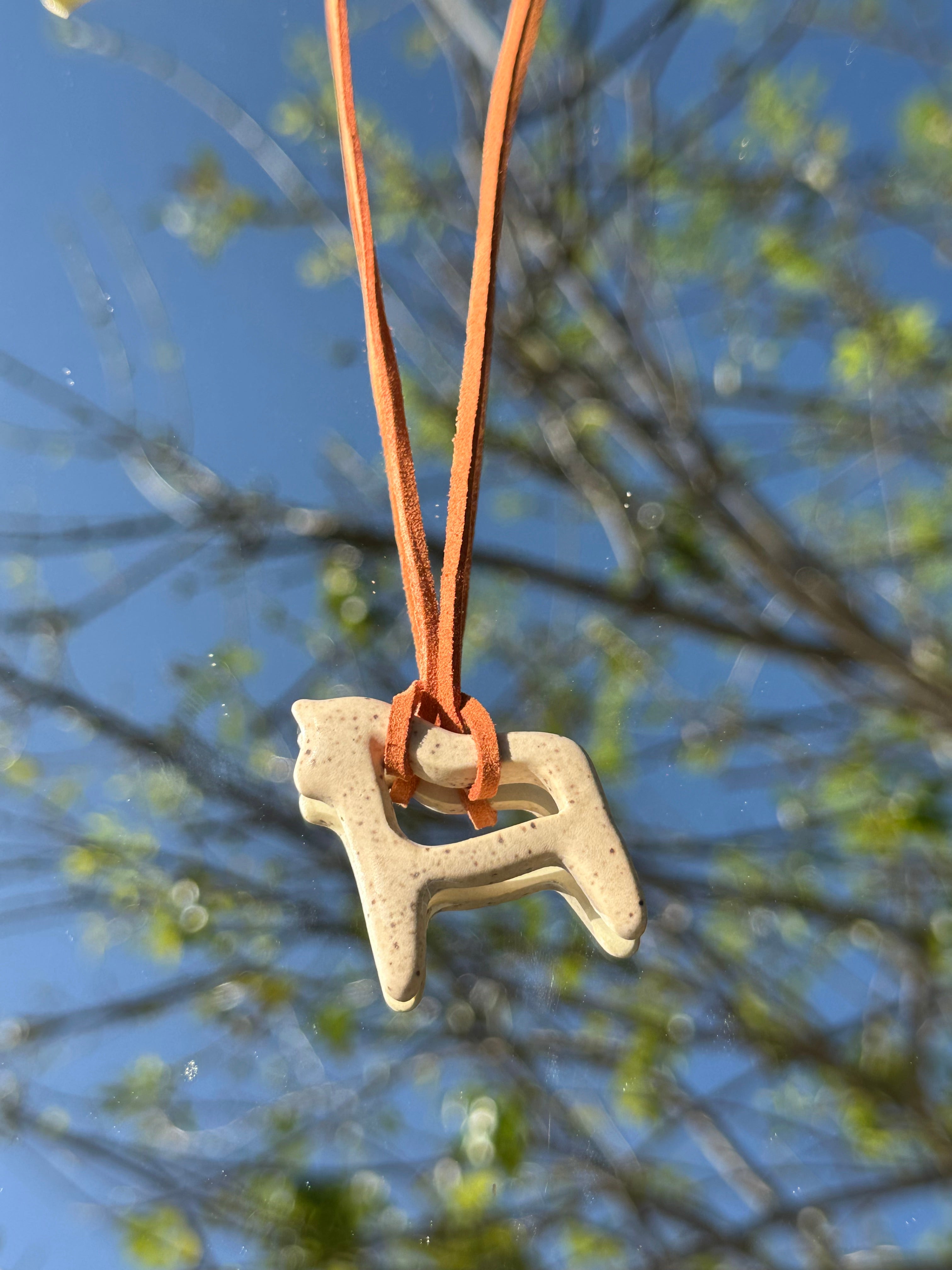 Dala Horse Necklace - Walnut Spice